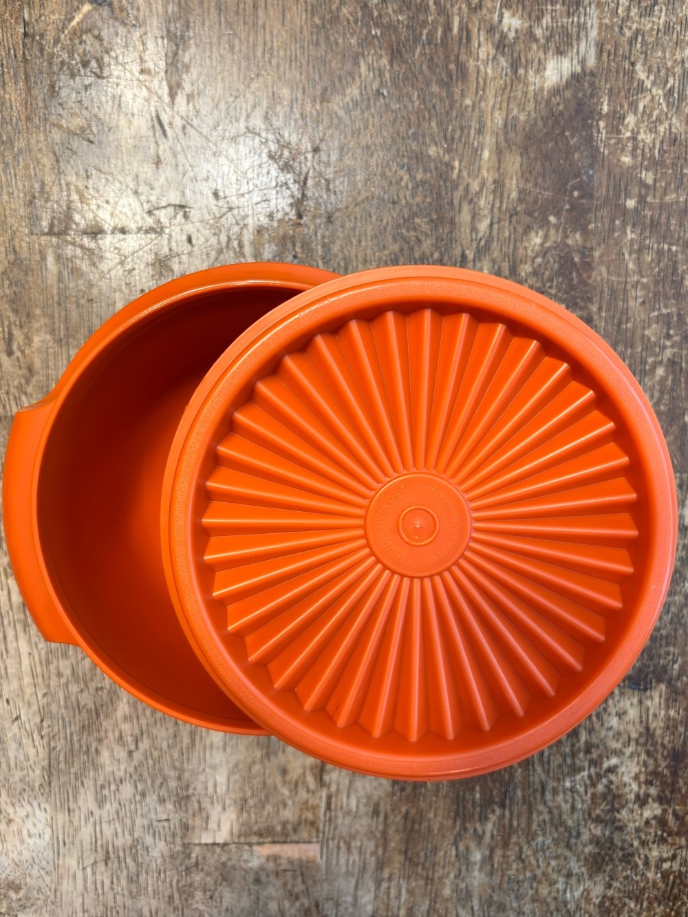 Vintage Tupperware 1323-17 Orange Soup Bowl w/ Burp Seal Lid Made in USA